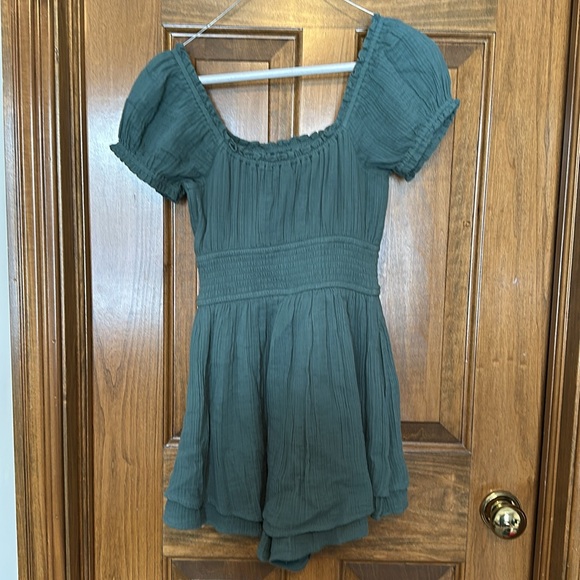 Hollister Women’s Romper - Picture 2 of 2